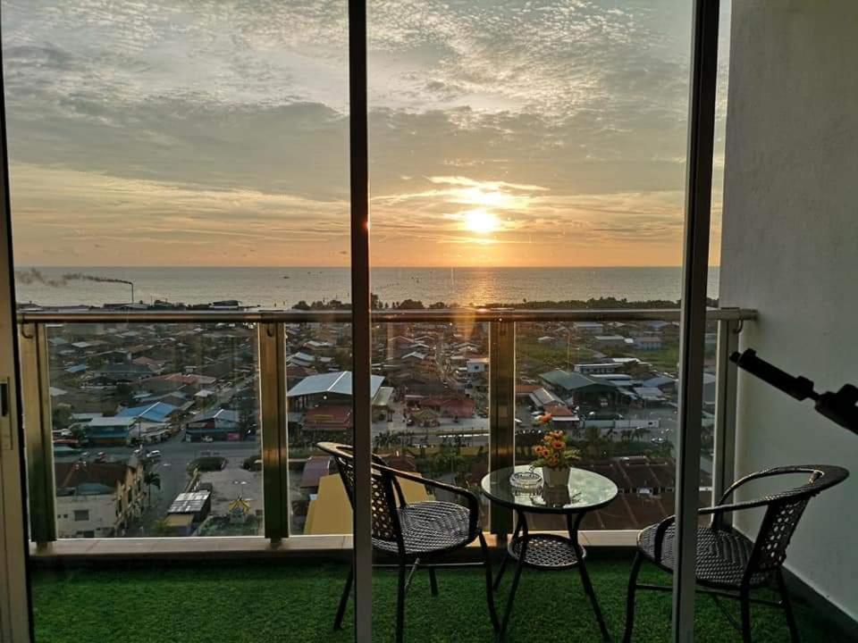 Sekinchan Seaview Homestay 7 High View מראה חיצוני תמונה