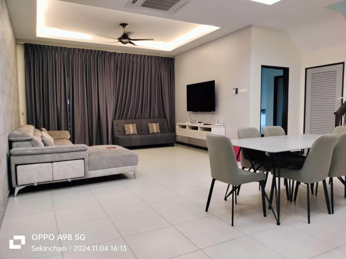 Sekinchan Seaview Homestay 7 High View מראה חיצוני תמונה